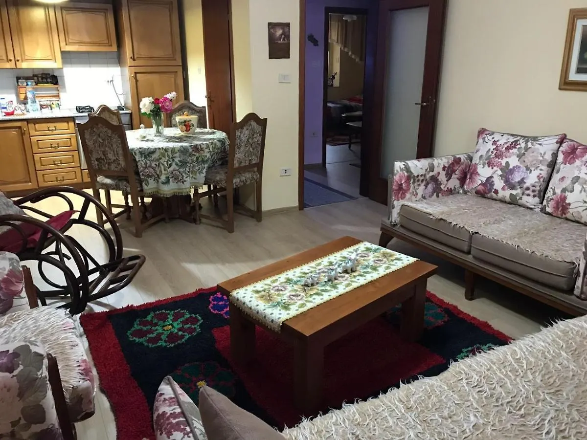 Laku Apartment - At The Heart Of Tirana