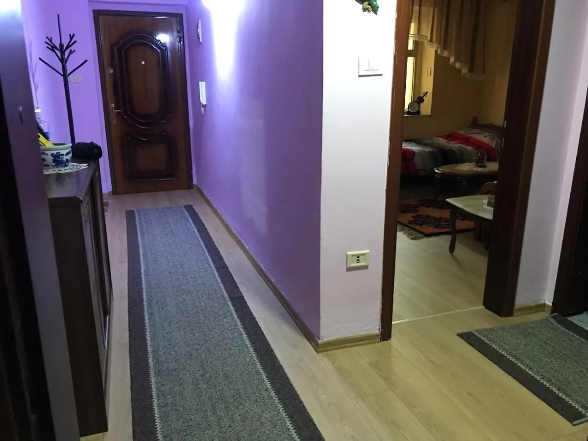 Laku Apartment - At The Heart Of Tirana